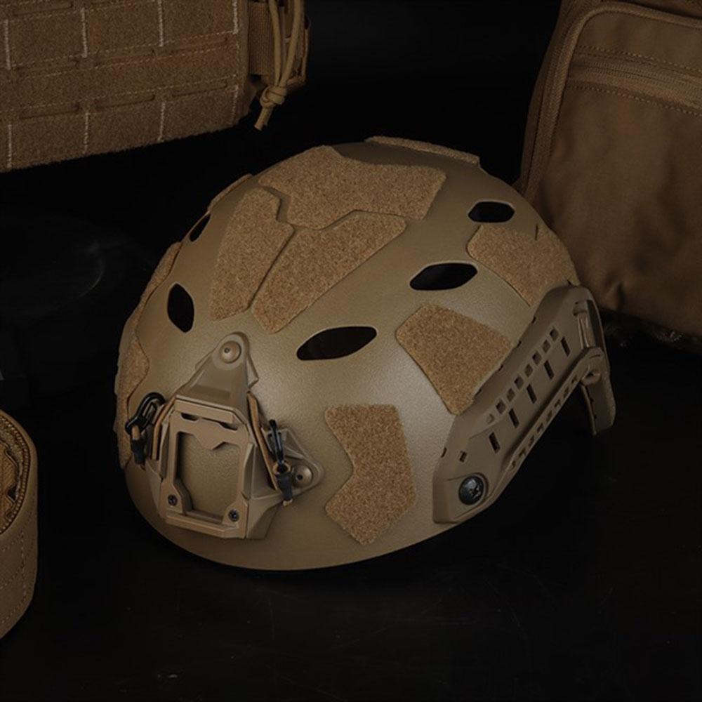 戦術ヘルメット簡略化バージョン Ops-Core Fast  - Aero Cycling Helmet のレビューと価格