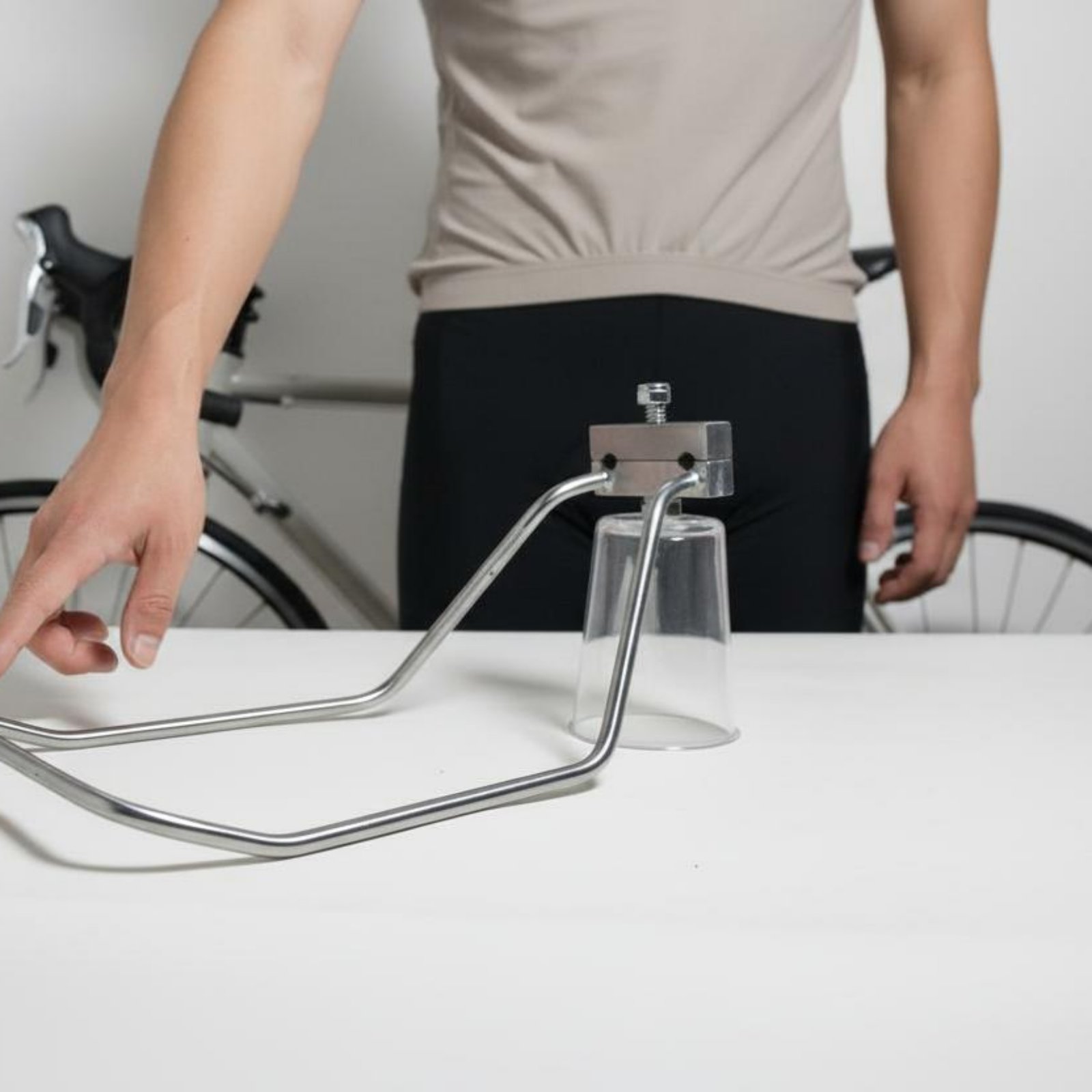 自転車リアラック 簡単取り付け ステンレススチール製リアラッ - Bike Cargo Rack のレビューと価格